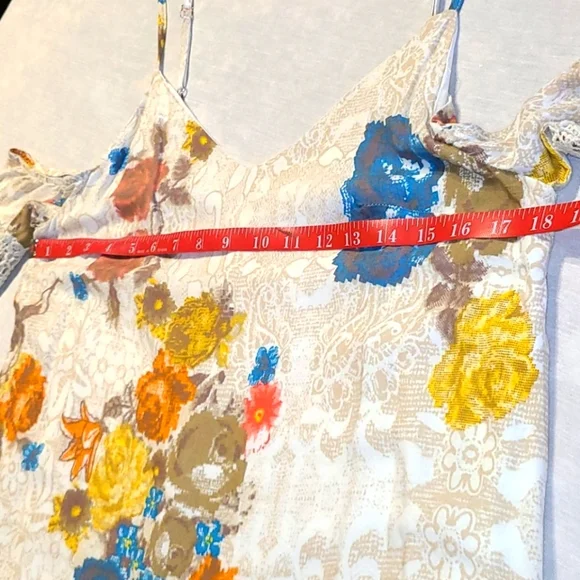 entro Cold-Shoulder Dress with Lace Sleeves  Size Large - Picture 6 of 8